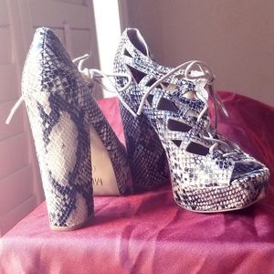 Snakeskin Peep-toe Platform Women Shoes